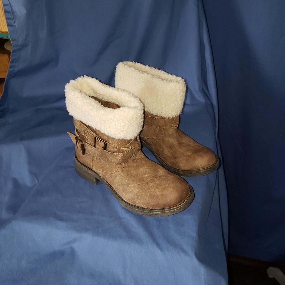 NWT K9 brown leather boots w/ wool-like top